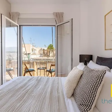 Acropolis Hillside Escape - Fireplace And Sea Views Athens